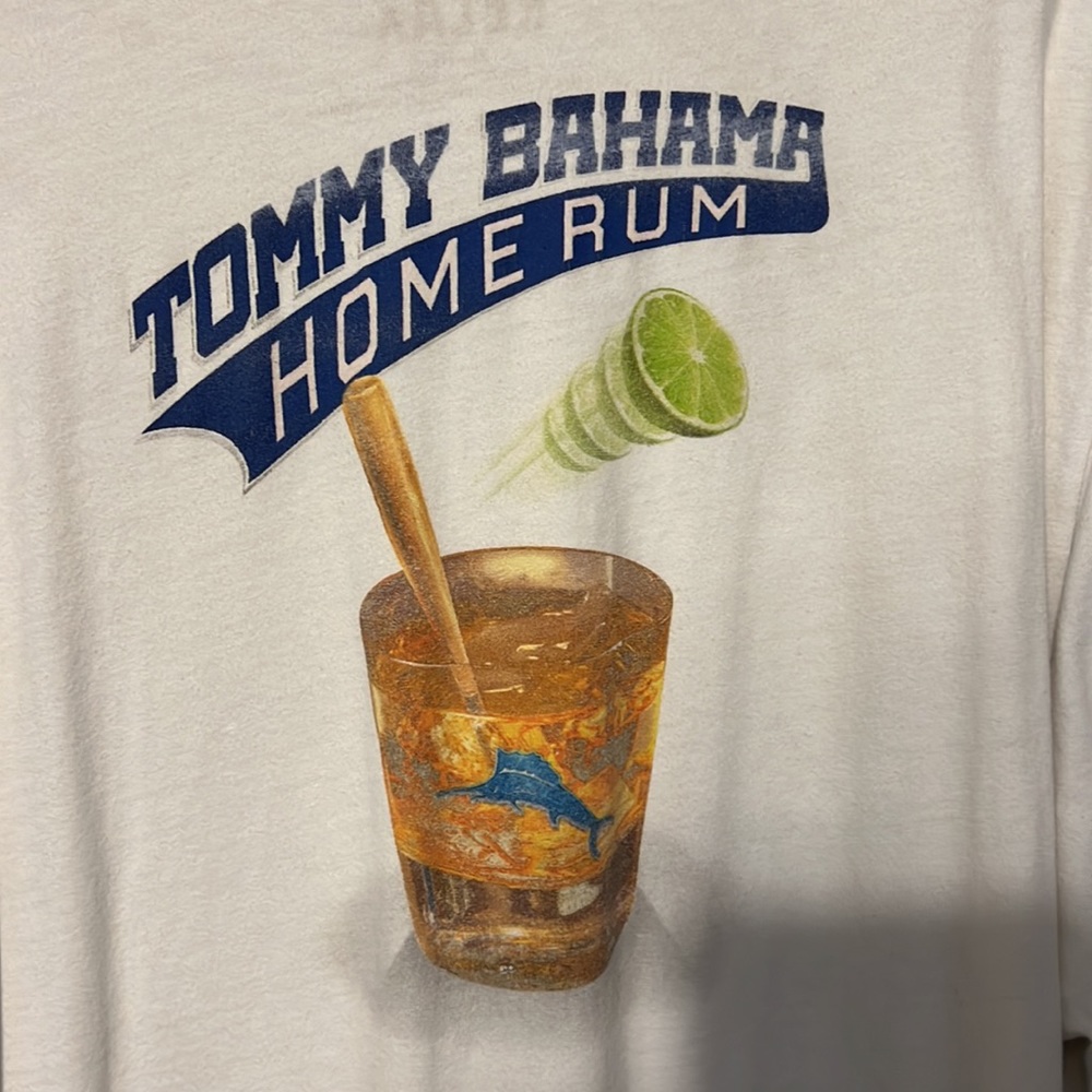 Tommy Bahama Homer Rum Tee Shirt Size XL Color White 100% cotton